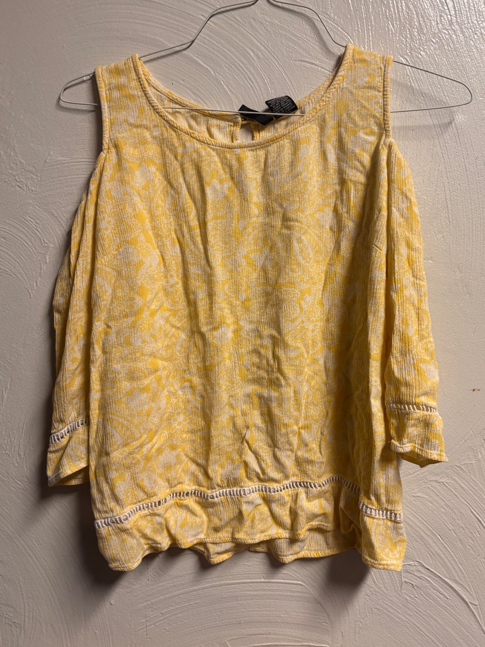 new directions Yellow Cold-Shoulder Floral Tunic Top